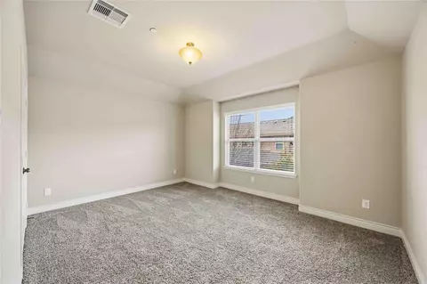 Bedroom - 9022 Centennial Dr, Conroe, TX 77384 photo 10 of 11