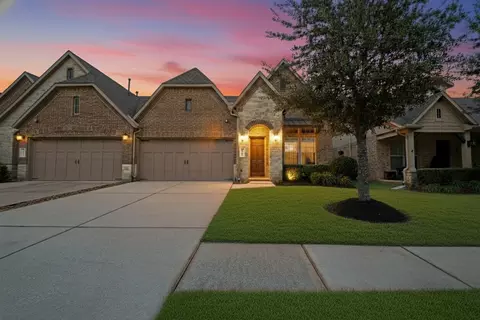 9022 Centennial Dr, Conroe, TX 77384