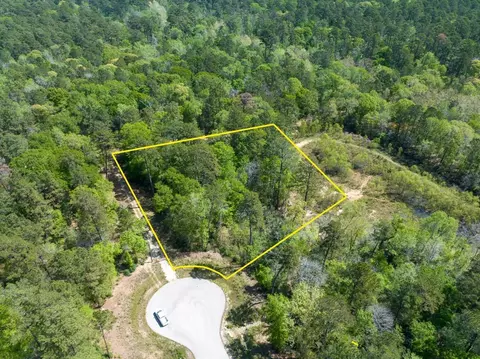 1 Sandstone Ln, Huntsville, TX 77340