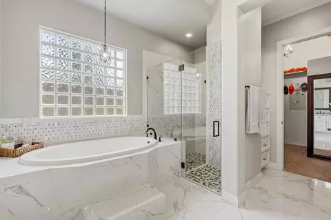 Bath - 3630 Orca Ct, Spring, TX 77388 photo 7 of 9