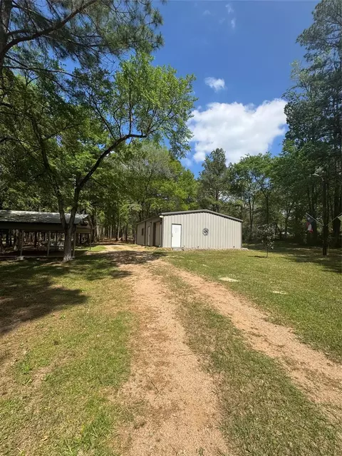 16375 Grand Flower Rd, Plantersville, TX 77363
