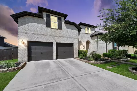 Exterior - 10127 Blythe St, Rosharon, TX 77583 photo 2 of 6