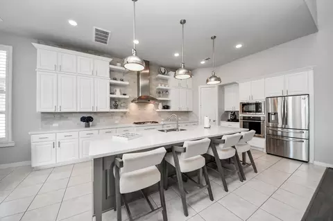 Kitchen - 10127 Blythe St, Rosharon, TX 77583 photo 1 of 7