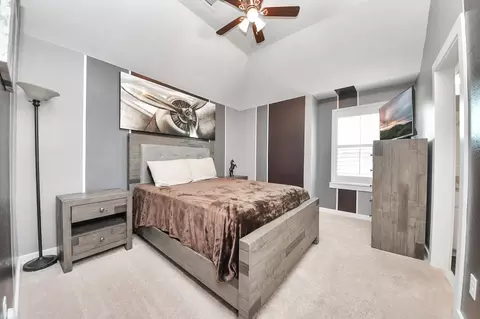 Bedroom - 10127 Blythe St, Rosharon, TX 77583 photo 4 of 5