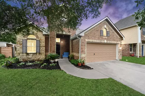 2531 Pelican Dr, Seabrook, TX 77586
