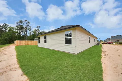 Exterior - 12825 Naval Dr, Conroe, TX 77306 photo 3 of 7