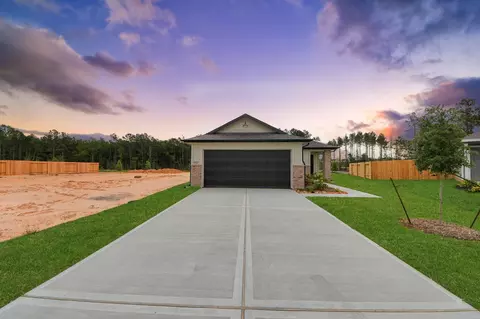 Exterior - 12825 Naval Dr, Conroe, TX 77306 photo 2 of 7