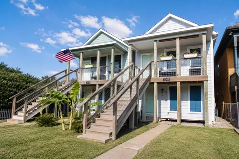 2008 2010 Avenue O 12, Galveston, TX 77550