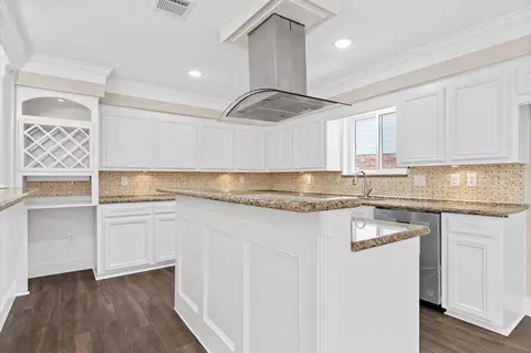 11804 Westmere Dr, Houston, TX 77077