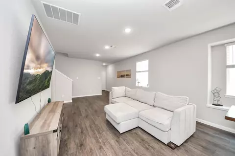 Entry Way - 13820 Diamondback Dr, Splendora, TX 77372 photo 3 of 9