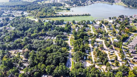 12755 Paradise View Ct, Willis, TX 77318