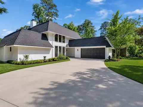 Exterior - 26 Cherry Hill Dr, Conroe, TX 77304 photo 2 of 4
