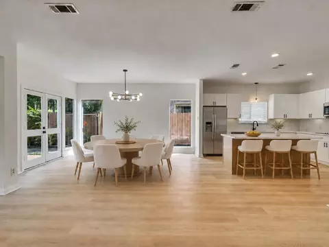 Dining - 26 Cherry Hill Dr, Conroe, TX 77304 photo 1 of 2
