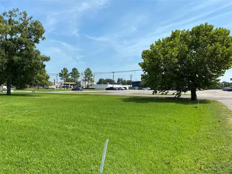 2423 44th St, Dickinson, TX 77539