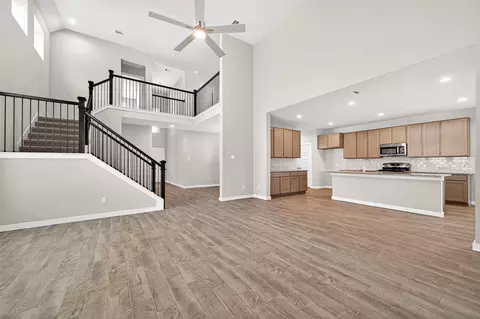 Living - 305 E Tranquil Fields Ln, Waller, TX 77484 photo 3 of 4