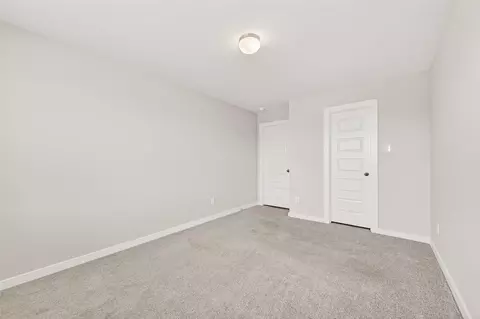 Bedroom - 305 E Tranquil Fields Ln, Waller, TX 77484 photo 10 of 17