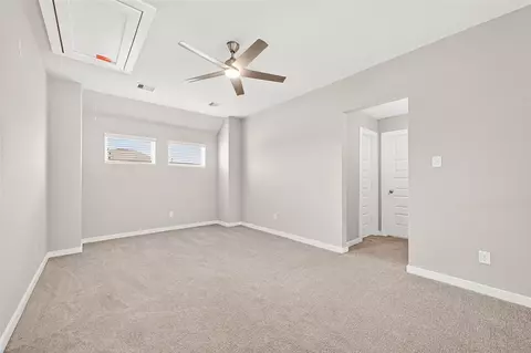 Bedroom - 305 E Tranquil Fields Ln, Waller, TX 77484 photo 12 of 17