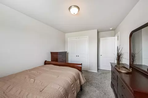 Bedroom - 3607 Crosspointe Pass, Angleton, TX 77515 photo 7 of 9