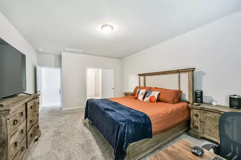 Bedroom - 3607 Crosspointe Pass, Angleton, TX 77515 photo 3 of 9