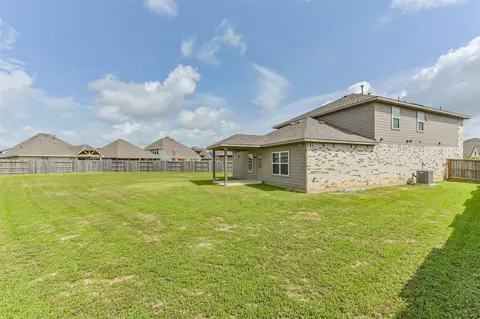 Exterior - 3607 Crosspointe Pass, Angleton, TX 77515 photo 5 of 8