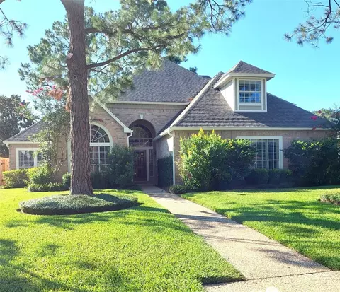 5523 Fragrant Cloud Dr, Houston, TX 77041
