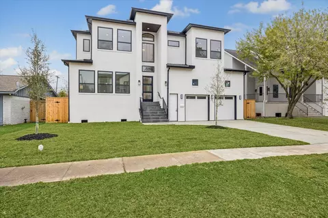 4509 Mimosa Dr, Bellaire, TX 77401