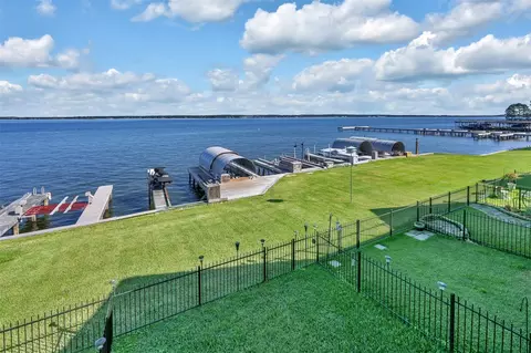 13 Regency Pt, Montgomery, TX 77356