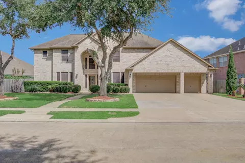 11003 Hundred Bridge Ln, Sugar Land, TX 77498
