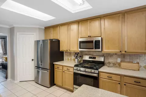Kitchen - 20915 Sandy Briar Ct, Spring, TX 77379 photo 1 of 3