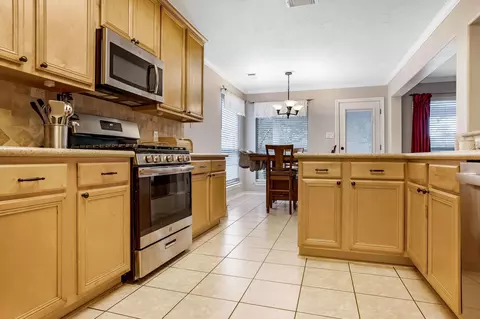 Kitchen - 20915 Sandy Briar Ct, Spring, TX 77379 photo 2 of 3