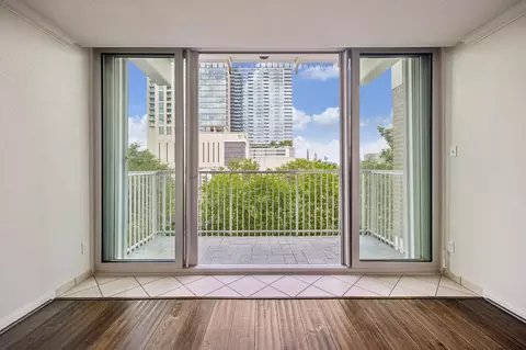 3600 Montrose Blvd #306, Houston, TX 77006