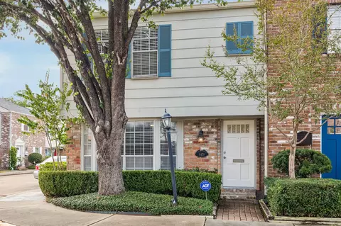 6479 Olympia Dr, Houston, TX 77057