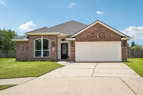 9806 Lynette Falls Dr, Houston, TX 77095