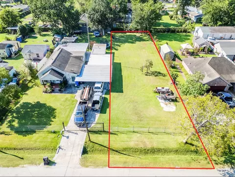 714 Apache St, Houston, TX 77022