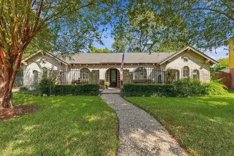 1114 Appleford Dr, Seabrook, TX 77586