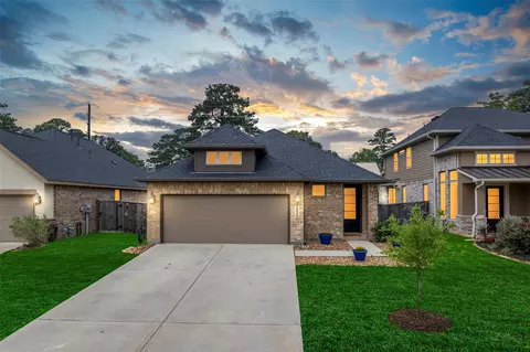 35440 Woodtrace Cir, Pinehurst, TX 77362