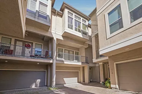 4732 Banning Dr, Houston, TX 77027