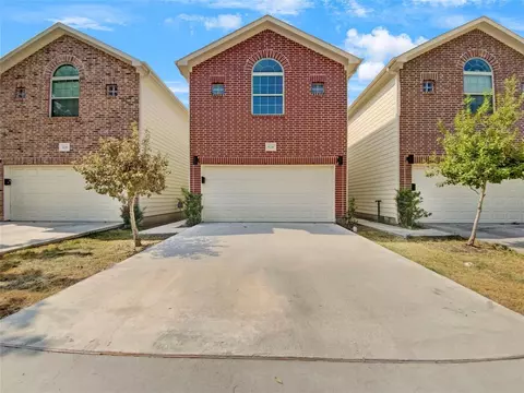 624 E 39th St, Houston, TX 77022 photo 1