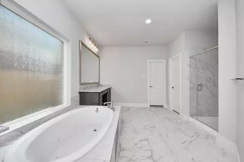 Bath - 3023 Native Spring Dr, Spring, TX 77373 photo 3 of 7