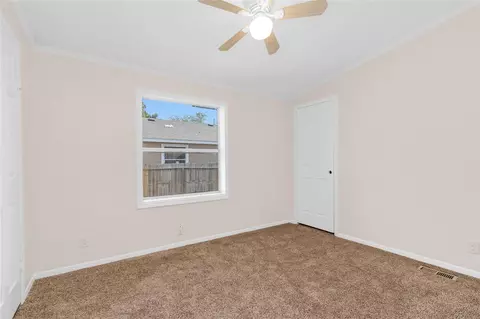 Bedroom - 10027 Berrypatch Ln, Tomball, TX 77375 photo 4 of 9