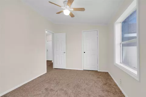 Bedroom - 10027 Berrypatch Ln, Tomball, TX 77375 photo 6 of 9
