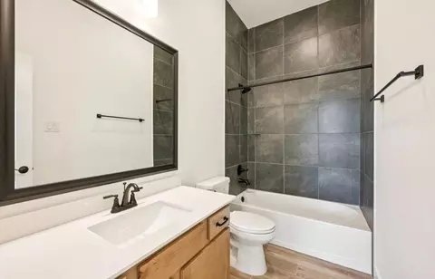 Bath - 12802 Meadow Wind Way, Conroe, TX 77302 photo 3 of 3