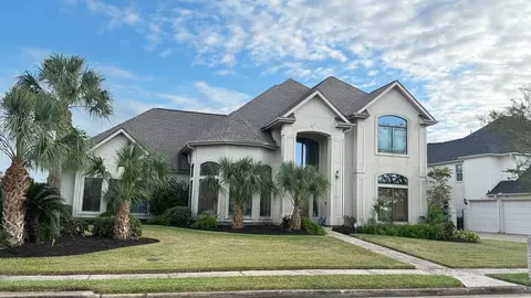 2307 Vega Ct, League City, TX 77573