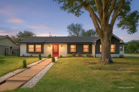 3302 Ann Arbor Dr, Houston, TX 77063