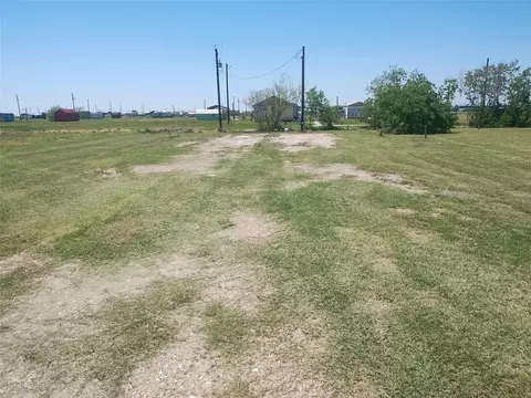 292 Haddock, Palacios, TX 77465