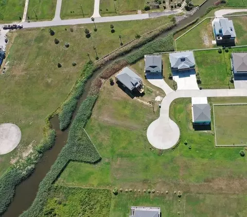 4309 Bolivar Cir, Port Bolivar, TX 77650