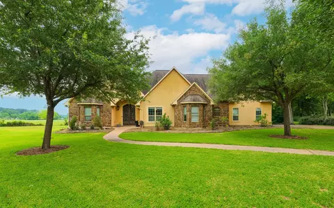 10863 Bourbon St, Willis, TX 77318