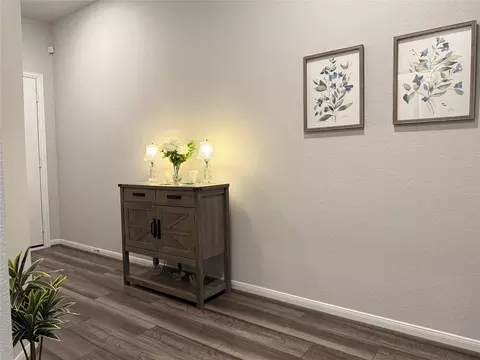 Entry Way - 1951 Middle Pass Ln, Angleton, TX 77515 photo 4 of 5