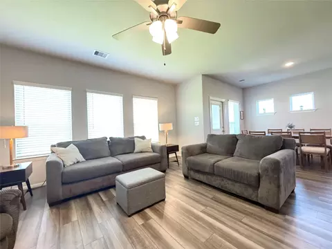 Living - 1951 Middle Pass Ln, Angleton, TX 77515 photo 4 of 4