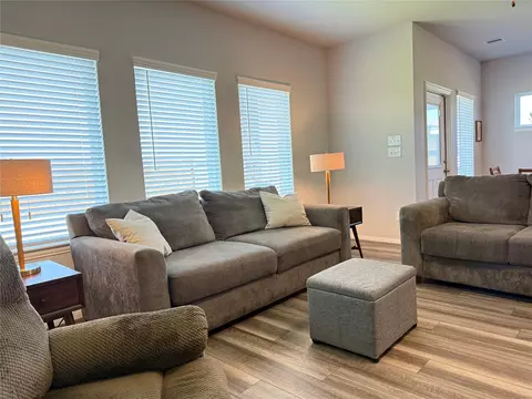 Living - 1951 Middle Pass Ln, Angleton, TX 77515 photo 2 of 4